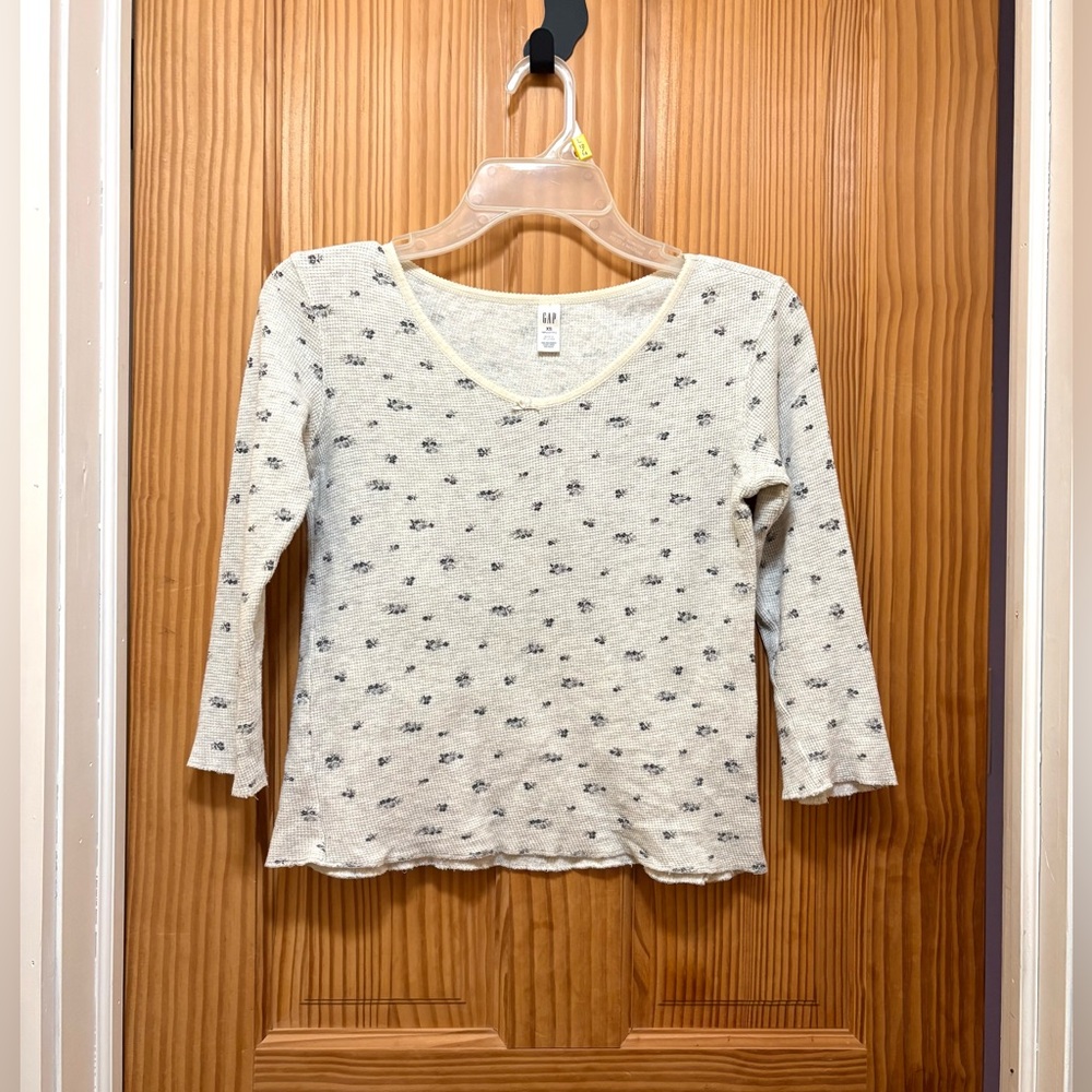GAP Women’s Cream Long Sleeve Top with Floral Pattern Size XS